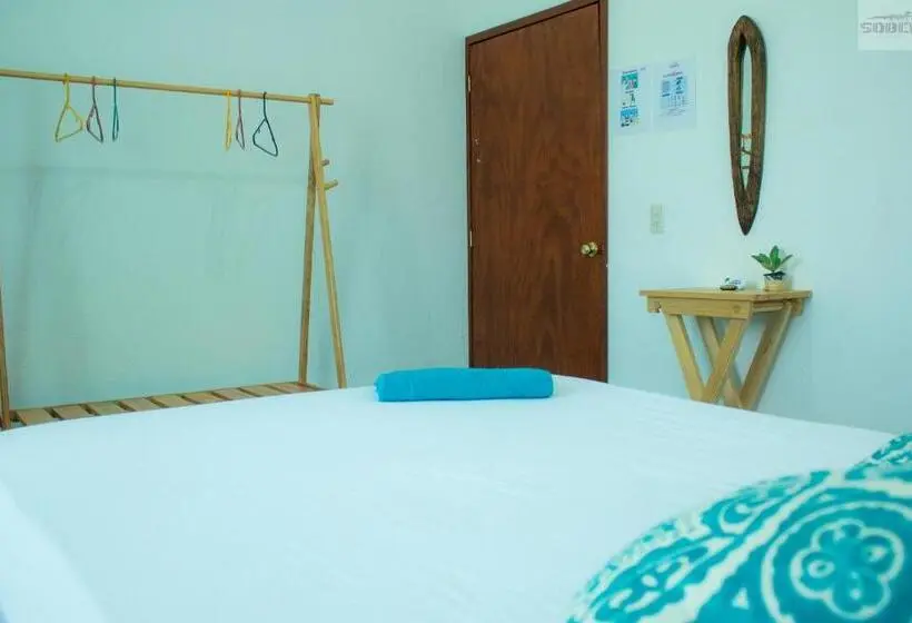 اتاق استاندارد با سرویس بهداشتی مشترک, Casa Sobek