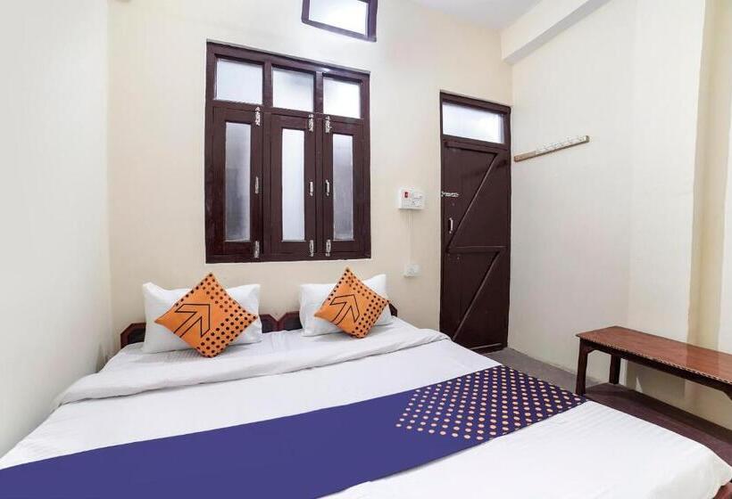 三人经典房间, Spot On Hotel Aina