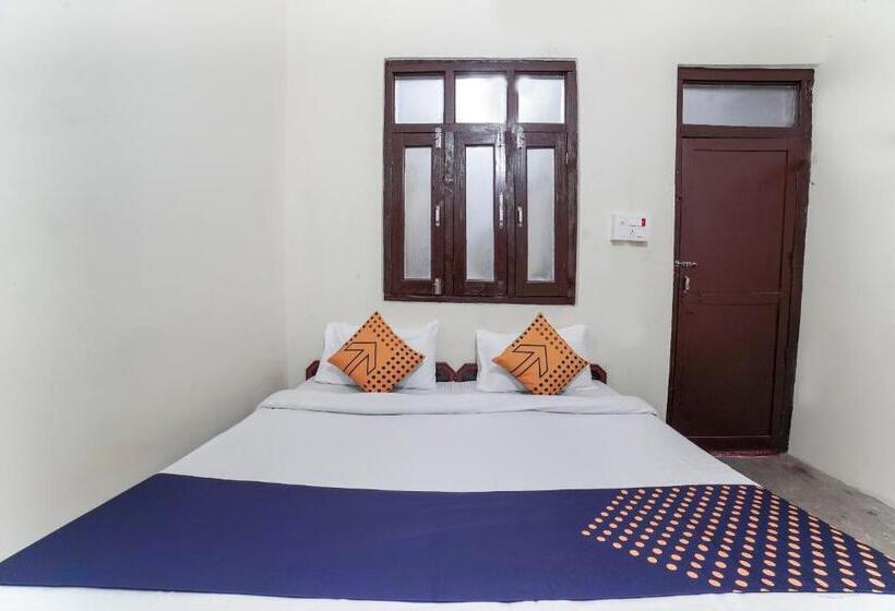 三人经典房间, Spot On Hotel Aina