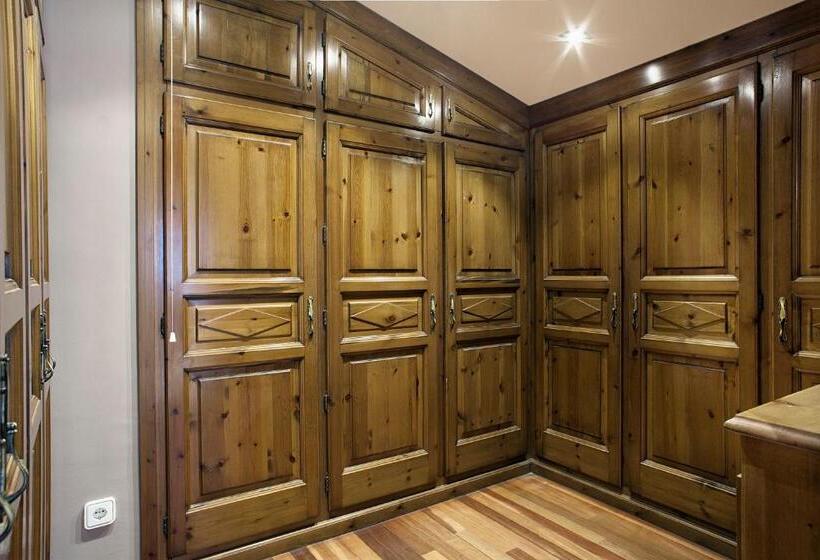 סוויטה דלוקס, Can Borrell