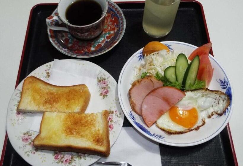 اتاق استاندارد یک نفره, Kuko Inn