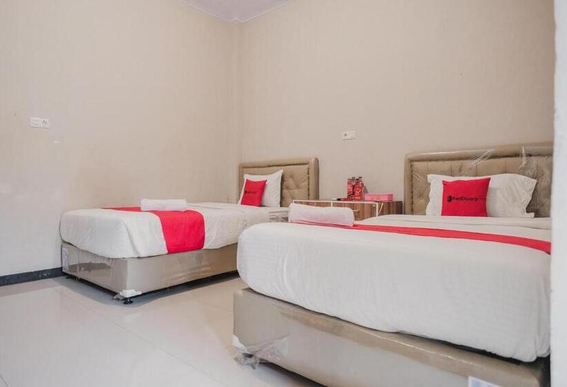 스탠다드 룸, Reddoorz Syariah At Hotel Grand Mentari