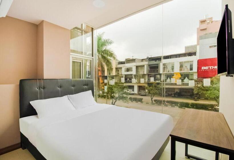 חדר סטנדרט, Capital O Sentra Paskal