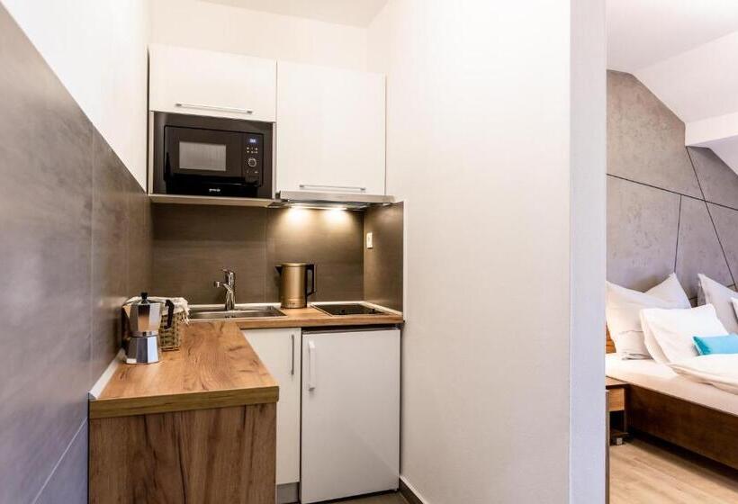 스탠다드 스튜디오, Apartmán Dagmar