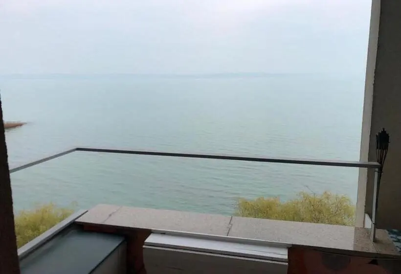 1 Bedroom Apartment Lake View, Club 218 Panoráma Apartman