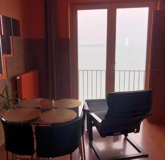 1 Bedroom Apartment Lake View, Club 218 Panoráma Apartman
