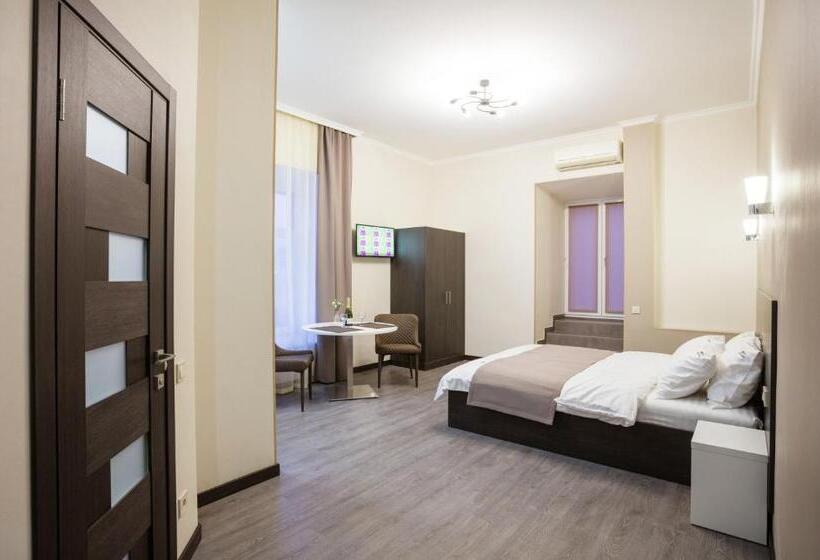 Suite with Terrace, Khreshchatyk Apart Hotel Passage