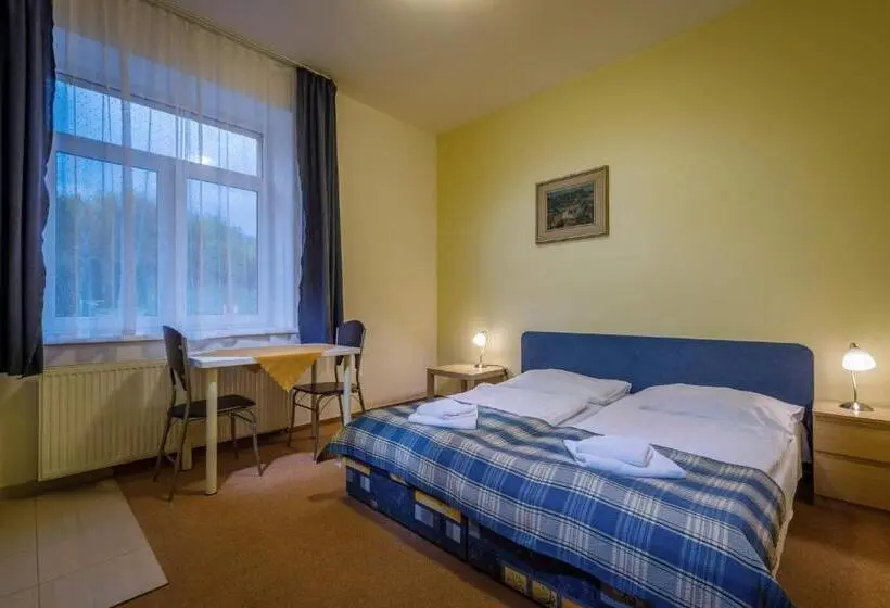 スタンダードスタジオ, Miramonti Apartmány