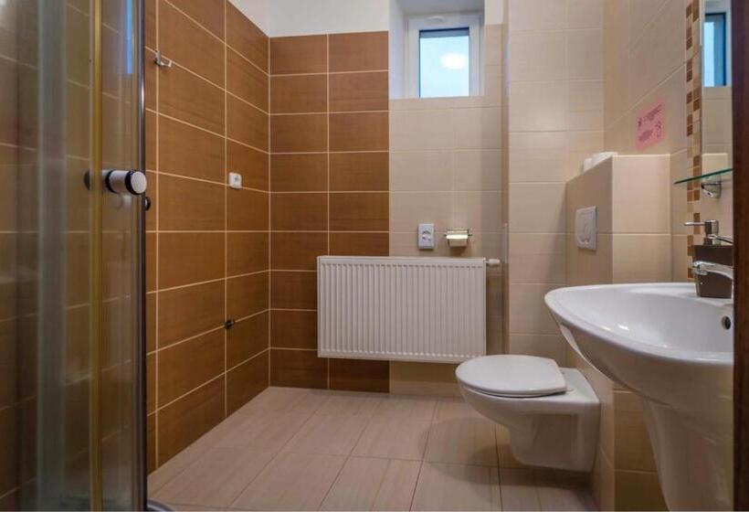 スタンダードスタジオ, Miramonti Apartmány