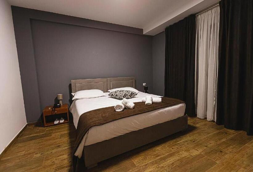 غرفة قياسية مطلّة علي البحيرة, Olivar Hotel Tirana