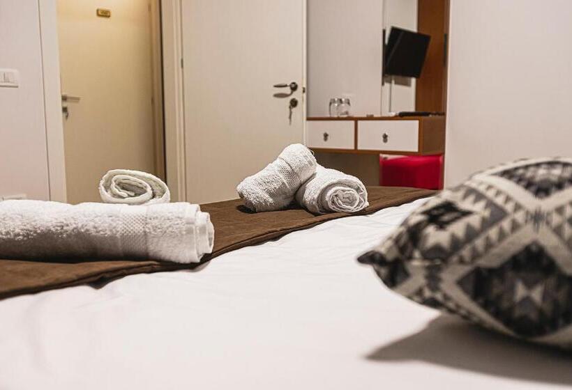 غرفة قياسية مطلّة علي الحديقة, Olivar Hotel Tirana