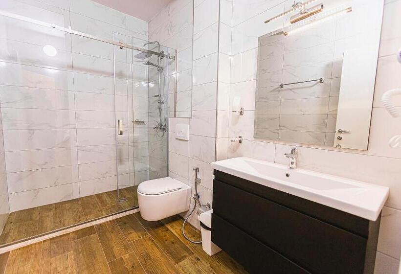 غرفة قياسية مطلّة علي الحديقة, Olivar Hotel Tirana