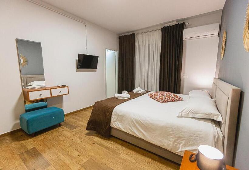 غرفة قياسية مطلّة علي البحيرة, Olivar Hotel Tirana