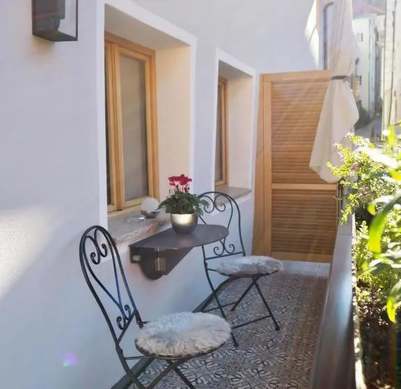Estudio Standart com Balcão, Passau Suites