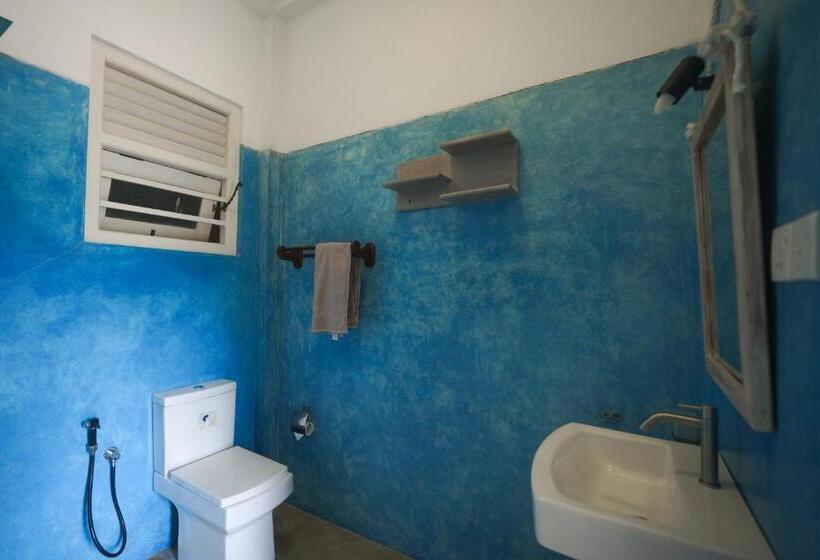 Standardzimmer Kingsize Bett, Casa Tharin Madiha