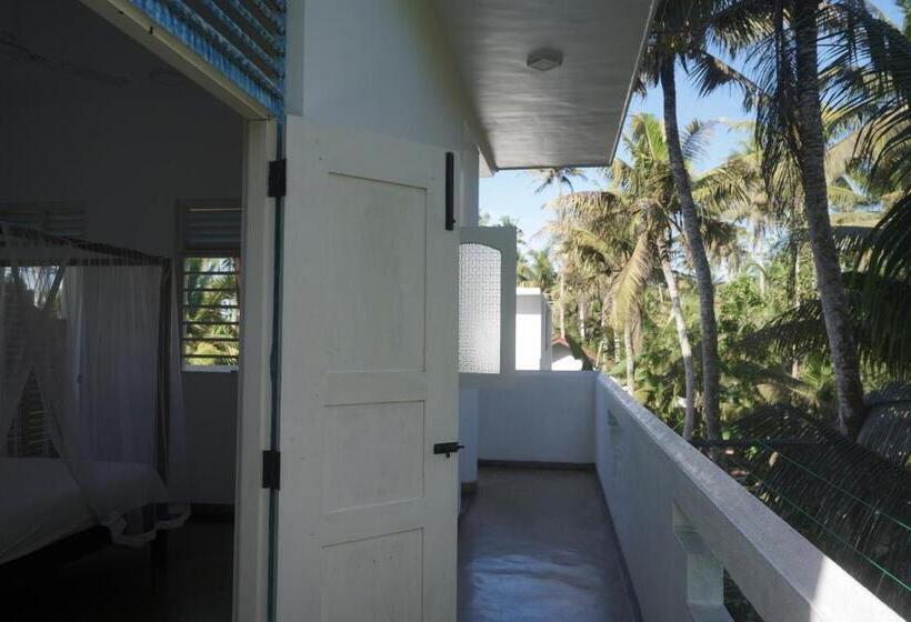 Standardzimmer Kingsize Bett, Casa Tharin Madiha