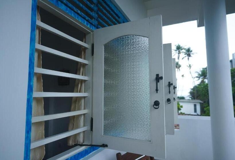 Standardzimmer mit Meerblick & Balkon, Casa Tharin Madiha