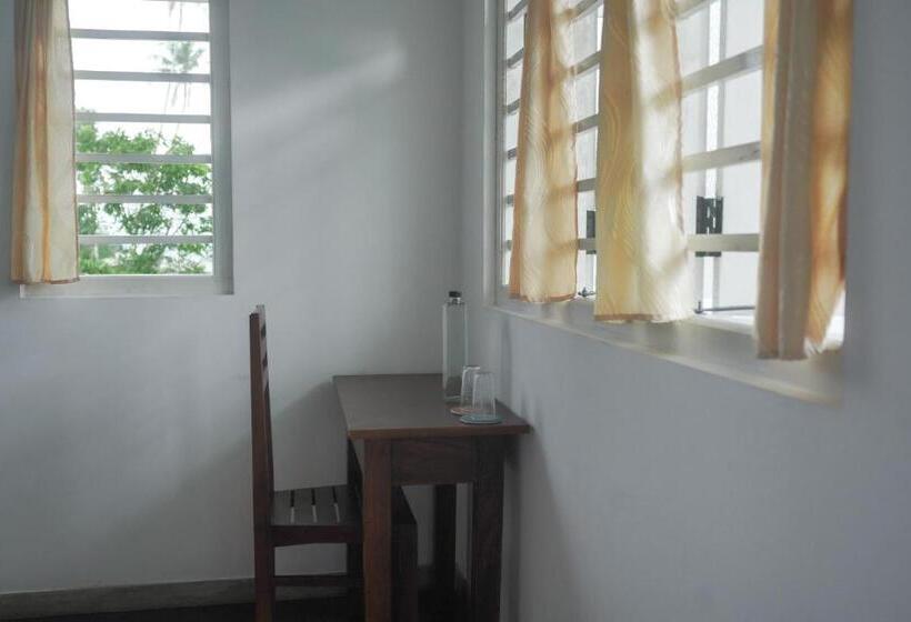 Standardzimmer mit Meerblick & Balkon, Casa Tharin Madiha