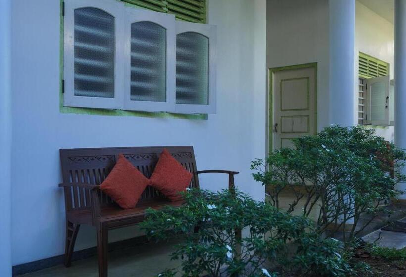 Standardzimmer mit Gartenblick, Casa Tharin Madiha