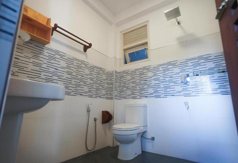 Superior Zimmer Kingsize Bett, Casa Tharin Madiha