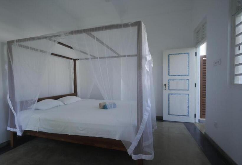 Standardzimmer Kingsize Bett, Casa Tharin Madiha