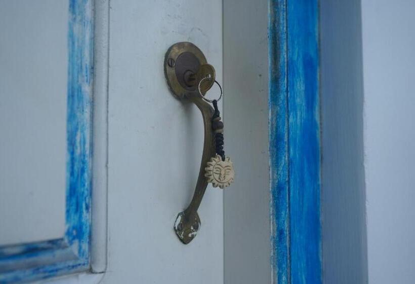 Standardzimmer Kingsize Bett, Casa Tharin Madiha