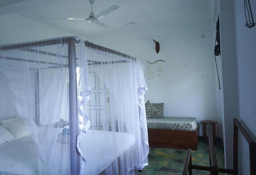 Superior Zimmer Kingsize Bett, Casa Tharin Madiha