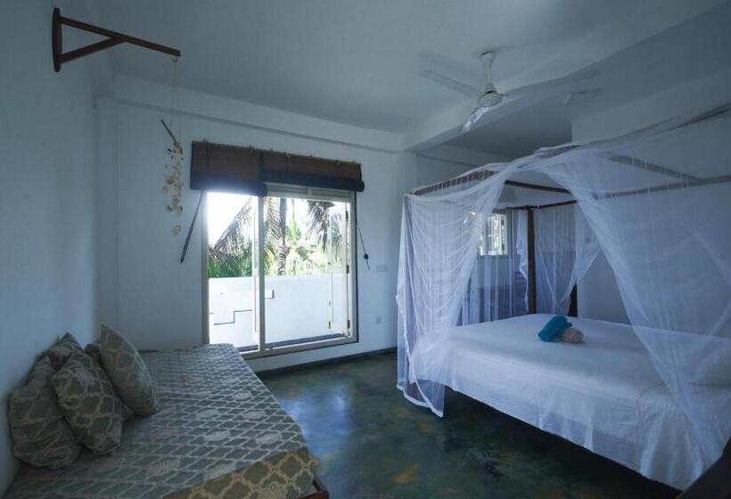 Superior Zimmer Kingsize Bett, Casa Tharin Madiha