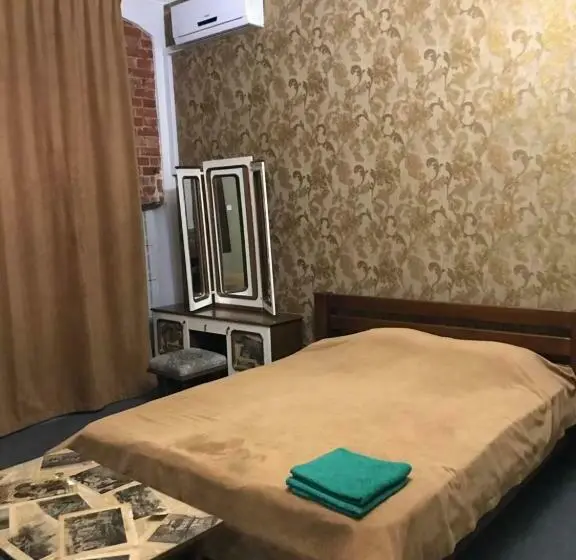 استودیوی استاندارد, Moskovs Kyi Avenue 41