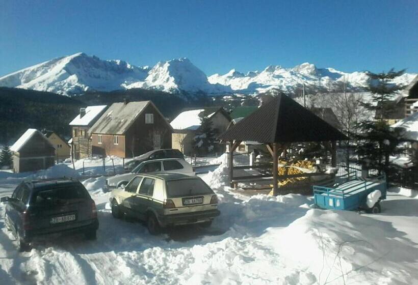 اتاق استاندارد سه نفره, Guesthouse Mijatovic