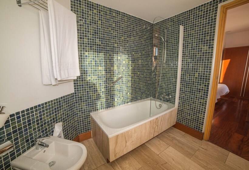 스탠다드 룸, Acinipo