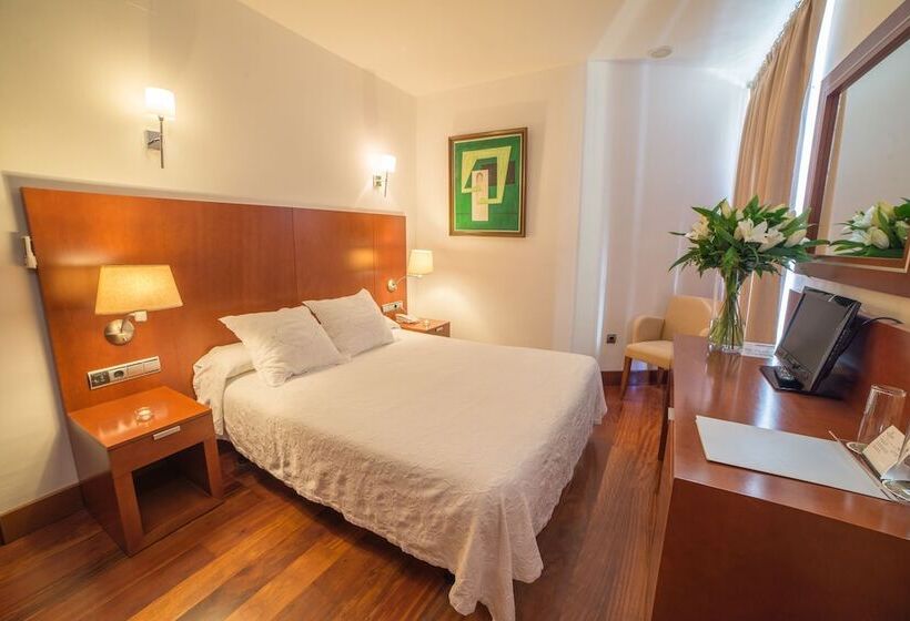 스탠다드 룸, Acinipo