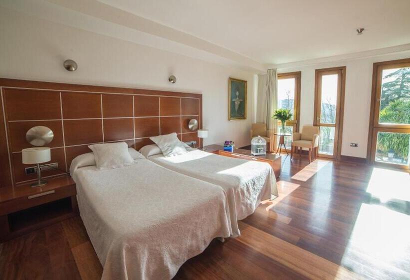 주니어 스위트, Acinipo