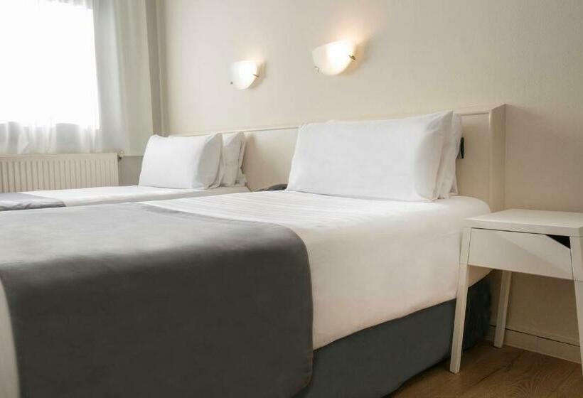 四人标准间, Camel Lot by Nexta