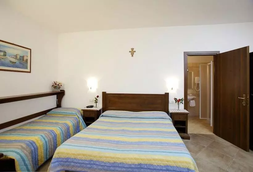 Chambre Quadruple Standard, Da Angelo