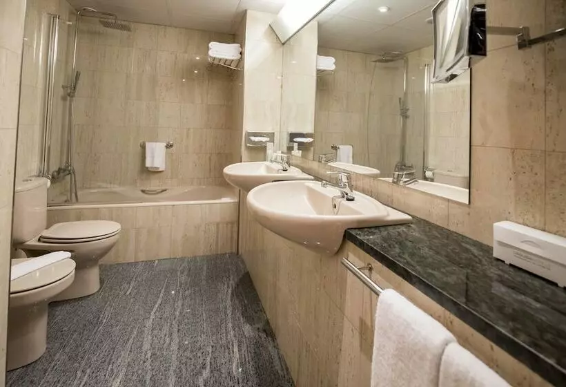سوییت جونیور, Hesperia Andorra