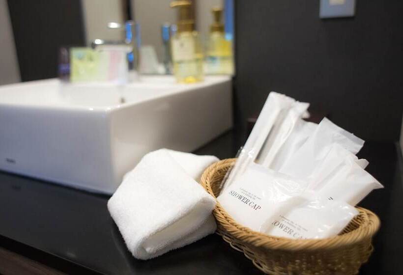 스탠다드 룸, Hewitt Koshien