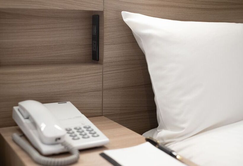 스탠다드 룸, Hewitt Koshien