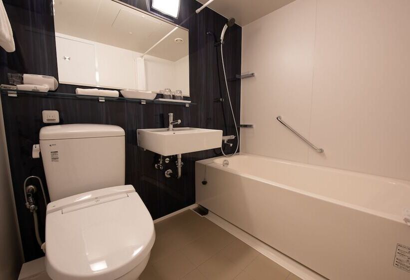 수피리어 룸, Hewitt Koshien