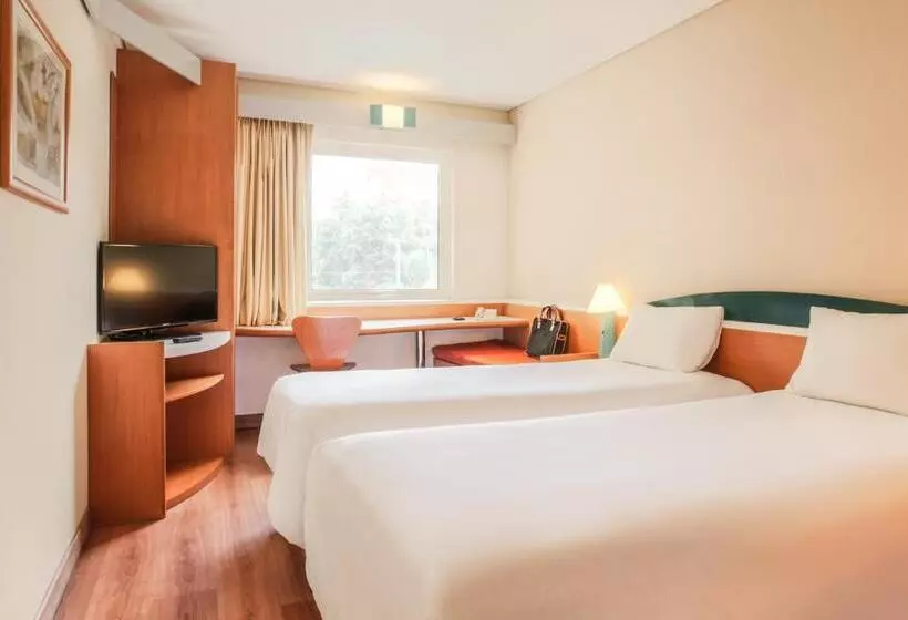２ダブルベッドのスタンダードルーム, Ibis Monterrey Aeropuerto