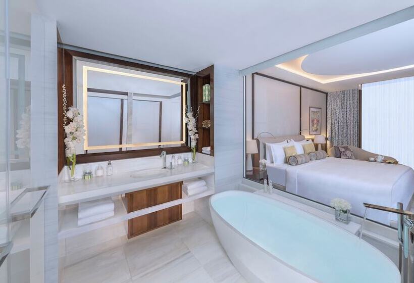 اتاق لوکس, Mandarin Oriental Al Faisaliah, Riyadh