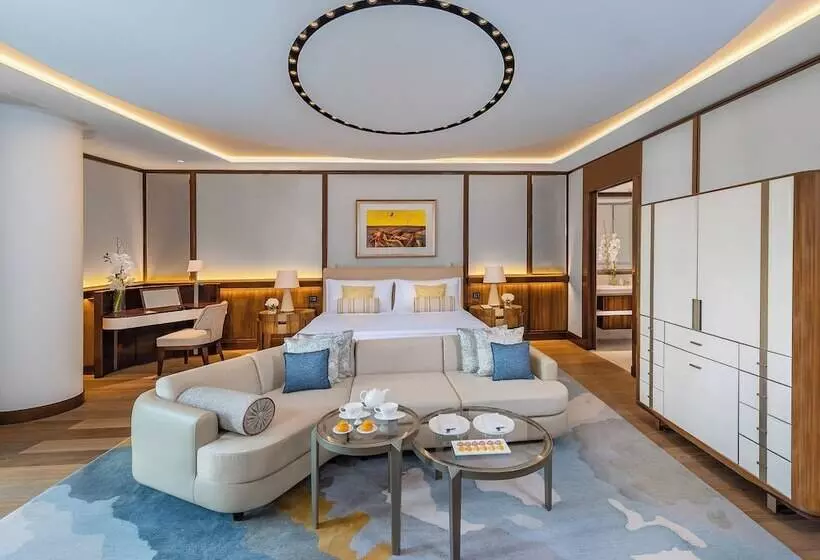 سوییت جونیور, Mandarin Oriental Al Faisaliah, Riyadh