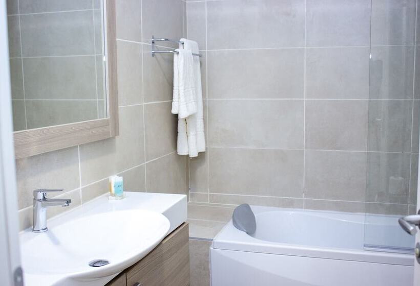 اتاق استاندارد, Merina