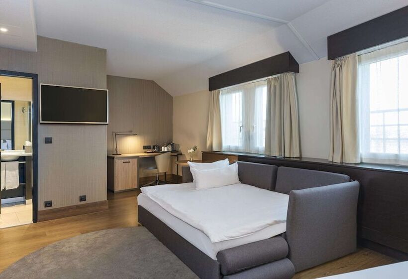 اتاق خانوادگی, NH Geneva Airport