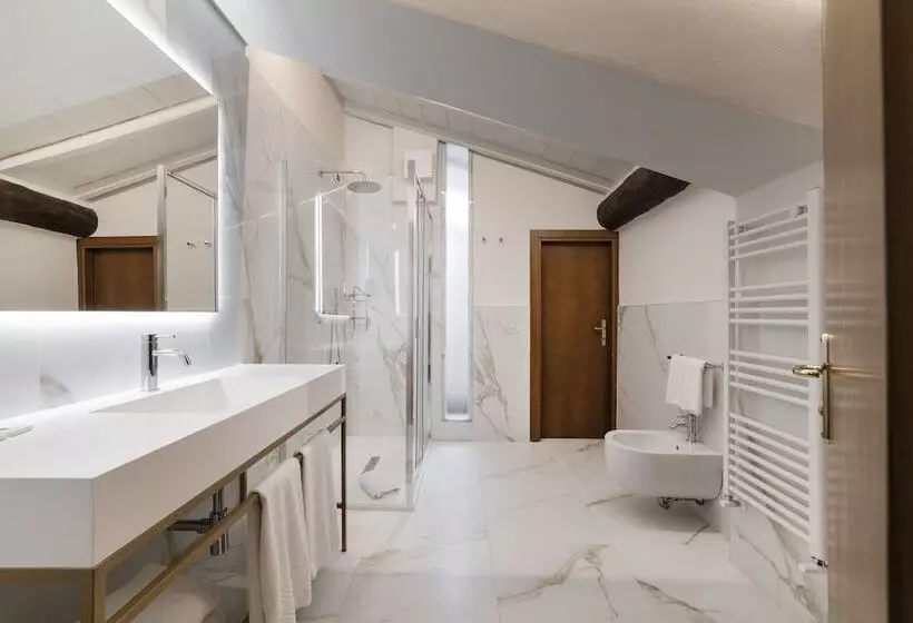 クラシックルーム, Relais Della Rovere