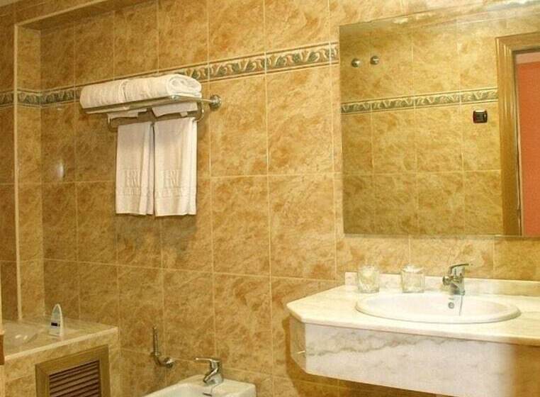 غرفة قياسية, Restaurant Royal