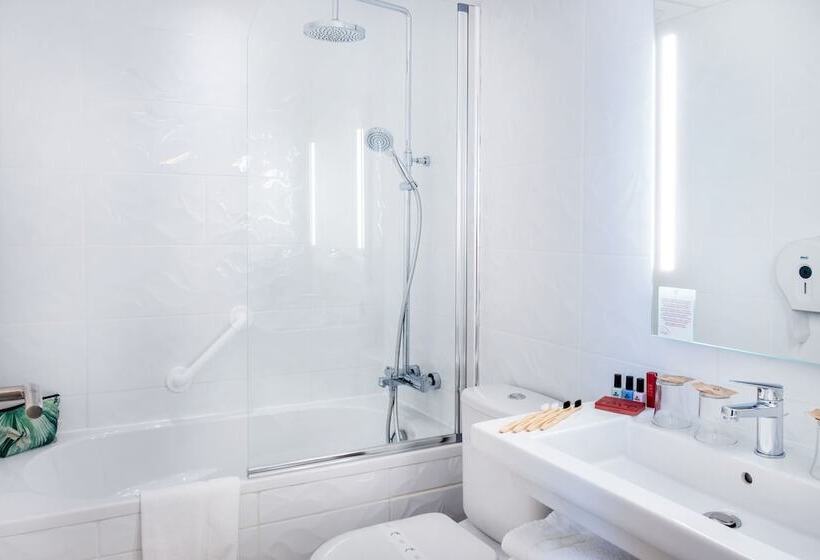 Camera Quadrupla Standard, Sainte Rose