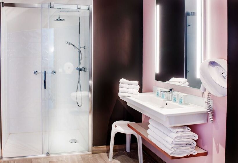 Camera Quadrupla Standard, Sainte Rose