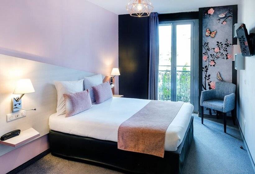 Camera Standard, Sainte Rose