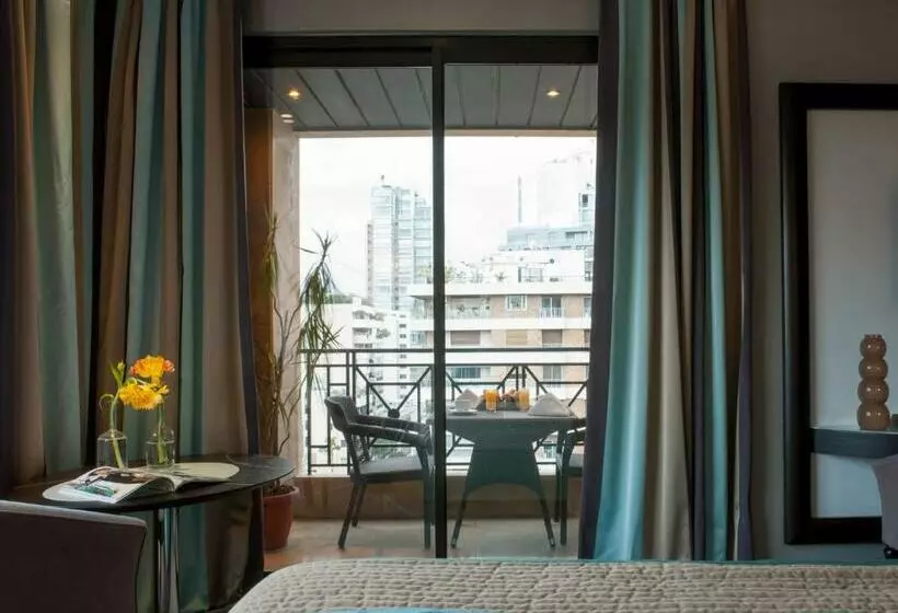 اتاق لوکس با تخت بزرگ, Sofitel Beirut Le Gabriel